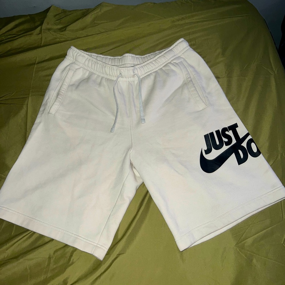Nike "JUST DO IT" Shorts Cream/Off-White